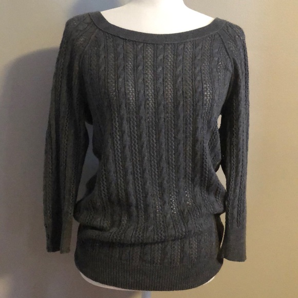 American Eagle Outfitters Sweaters - Cable knit light weight sweater